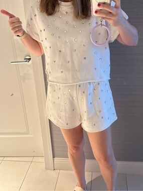 Queen of sparkles silver rhinestone set. MEDIUM top, SMALL shorts